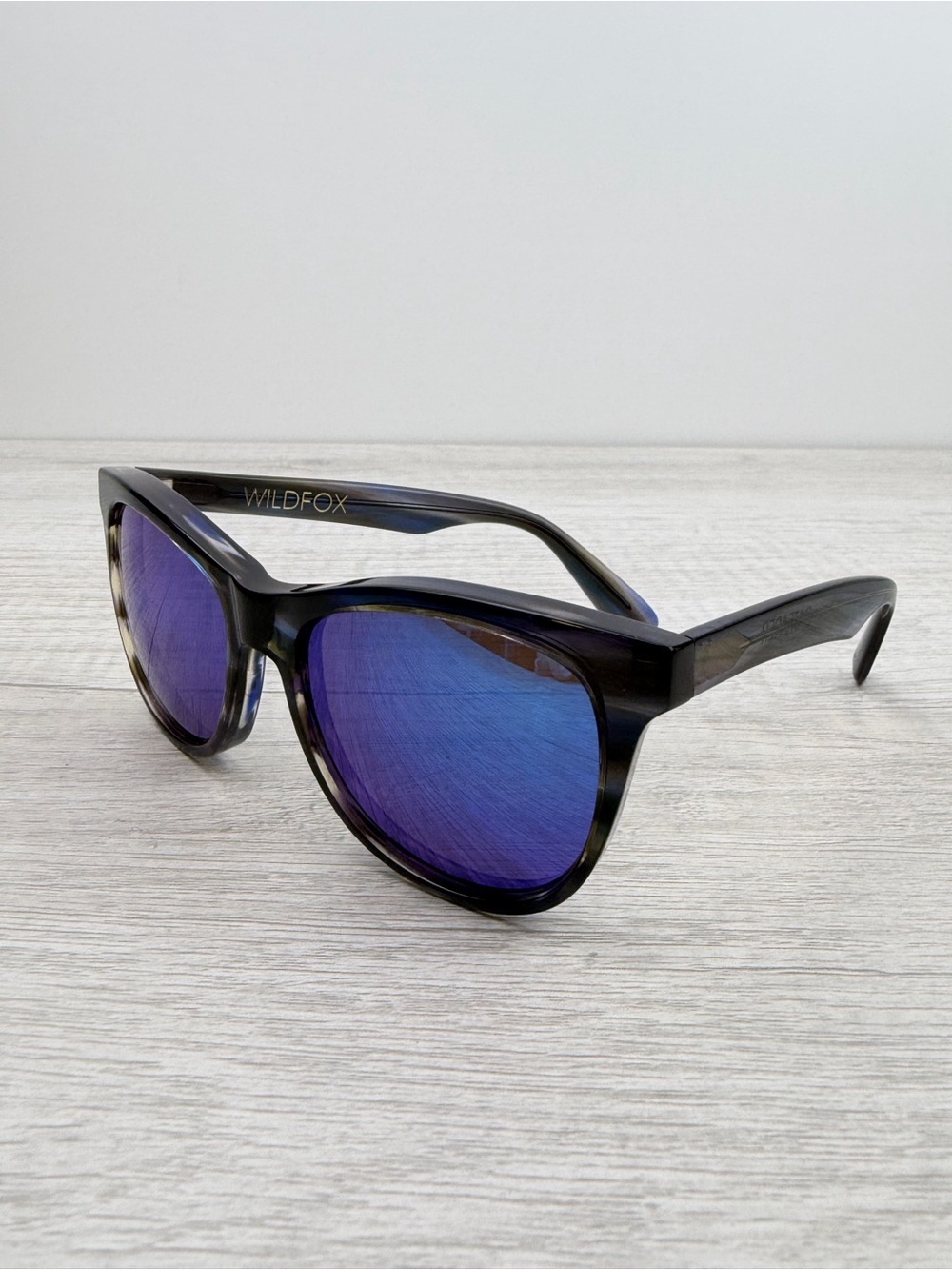 Wildfox Catfarer Sunglasses Blue Mirror Lenses - Picture 4 of 13
